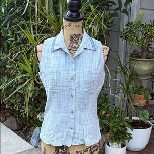 Sleeveless Light Blue Button-Down Shirt with Collar